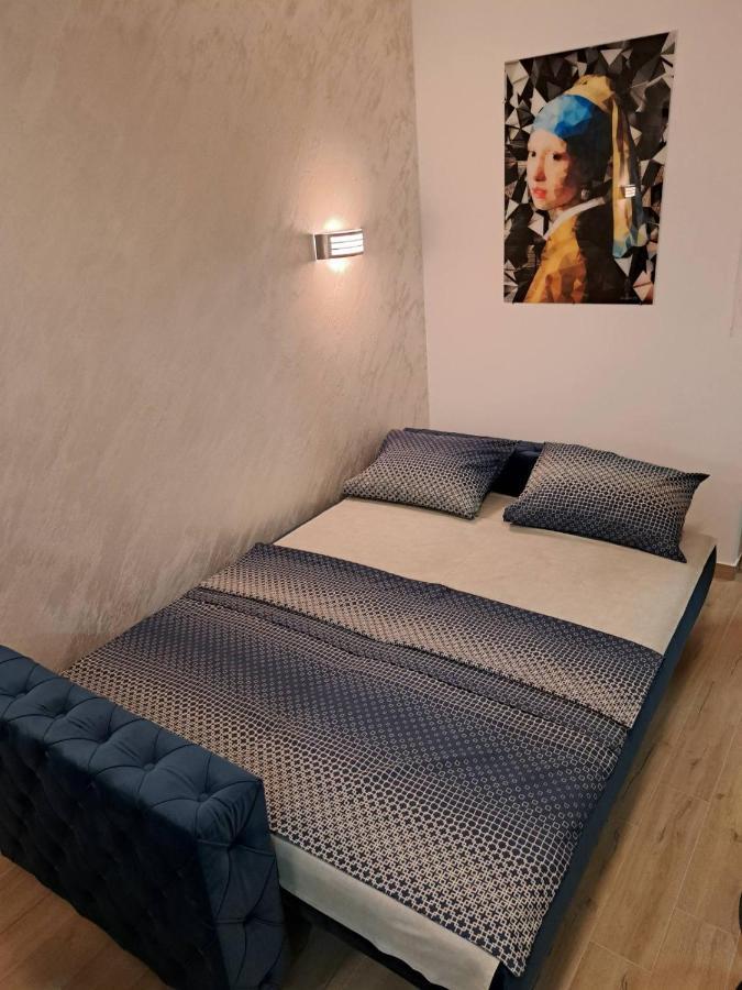 Silvija Apartment Divcibare