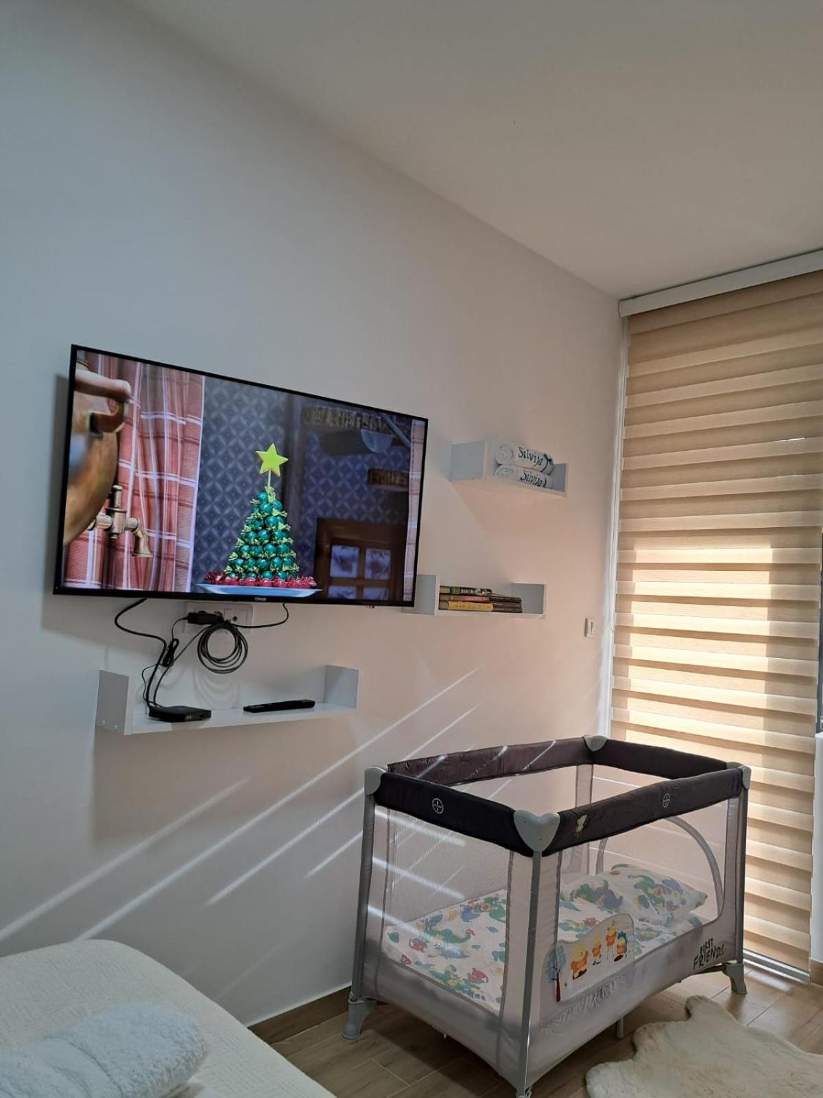 Silvija Apartment Divcibare